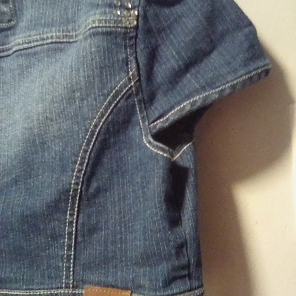 Justice girls denim cap sleeve sequin vest. Size 14